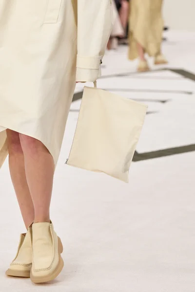 Look 69